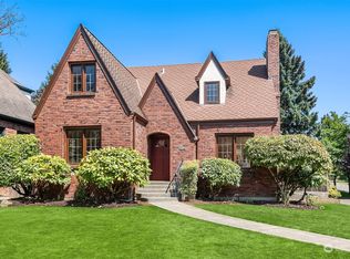 4016 NE 38th St, Seattle, WA 98105