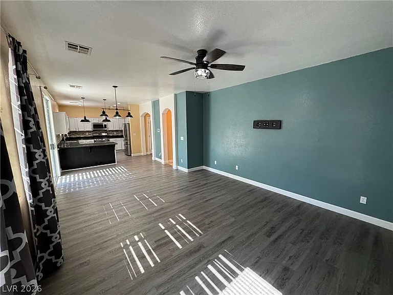 749 Beach Park St — Photo 11