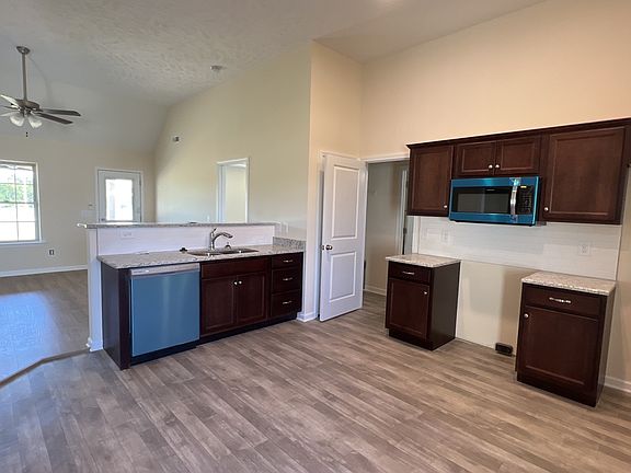 4th image of 218 Meadowbrook Dr Lot 52