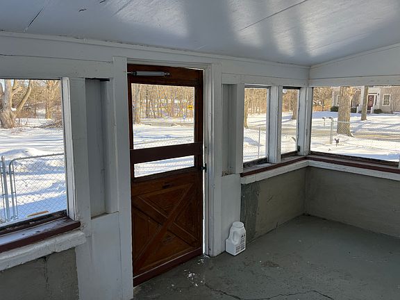 Screen in porch.