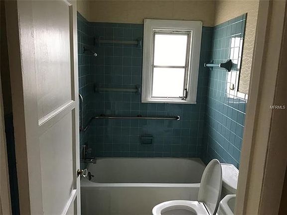 5th image of 1740 Youvil Ct S
