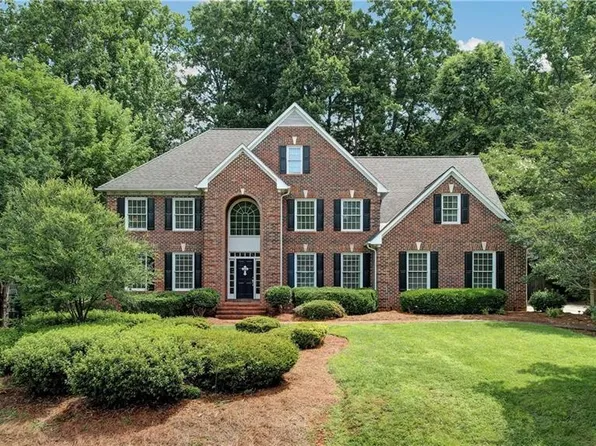 3612 Camden Falls Cir, Greensboro, NC 27410