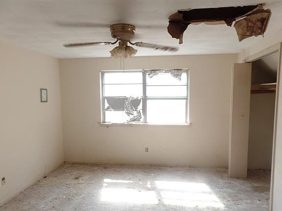 4th image of 11340 Dumbarton Dr