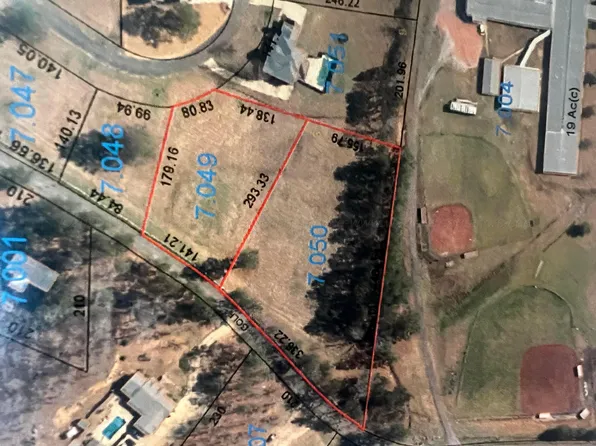 Valleydale Cir, Jasper, AL 35504