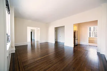 Rented by Domus Realty