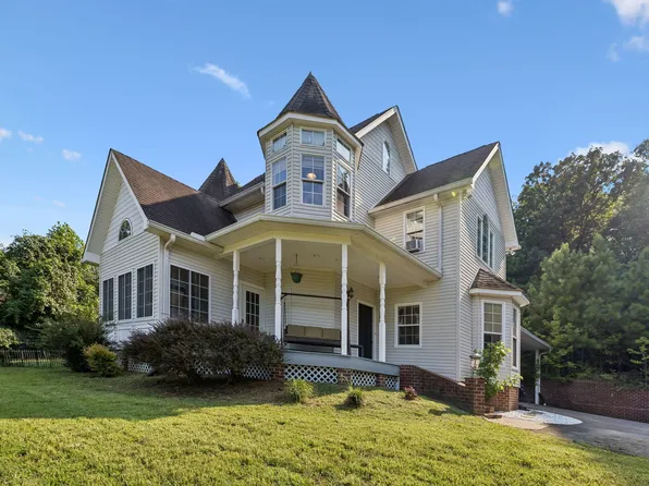 206 Collier Ave, Waverly, TN 37185
