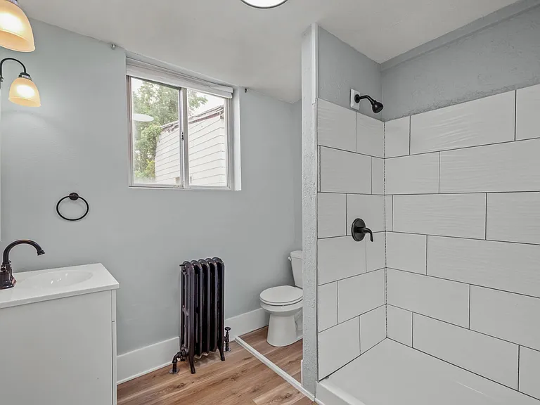 1010 Hampshire Ave #2 — Photo 9