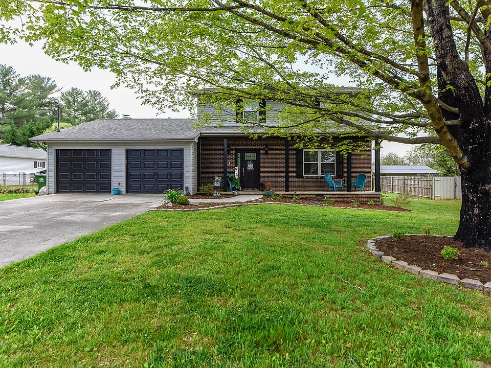 1st image of 2411 Southview Dr