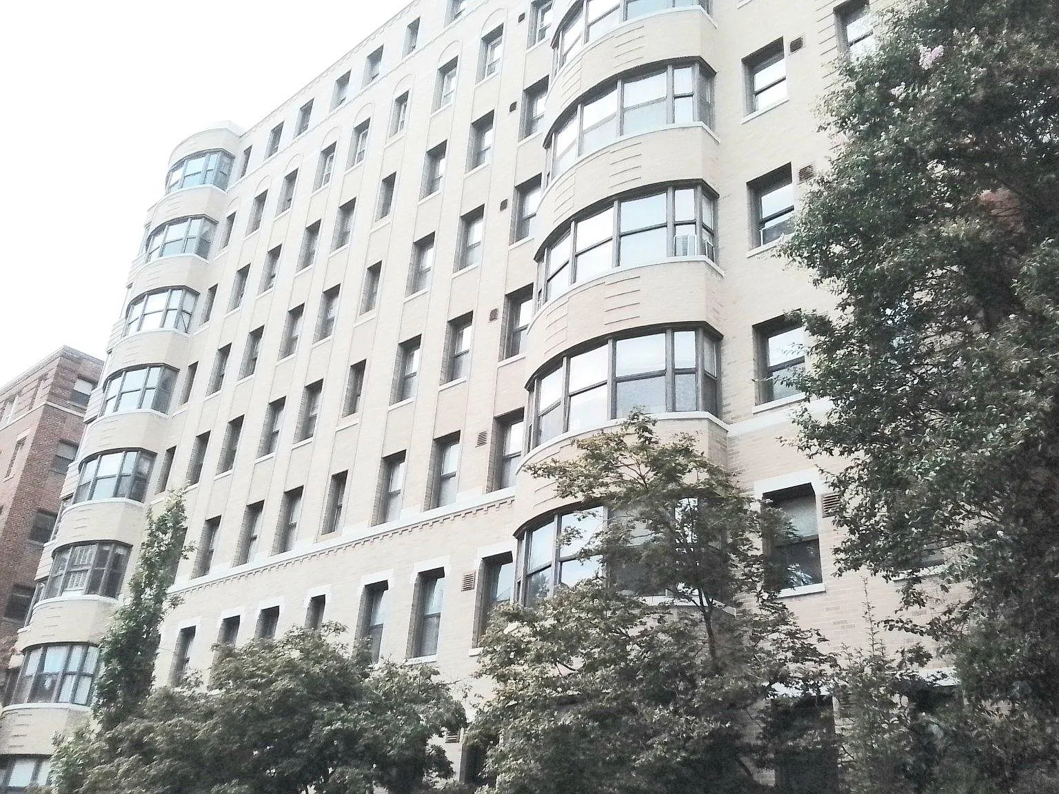 Bader Condominium — Photo 2