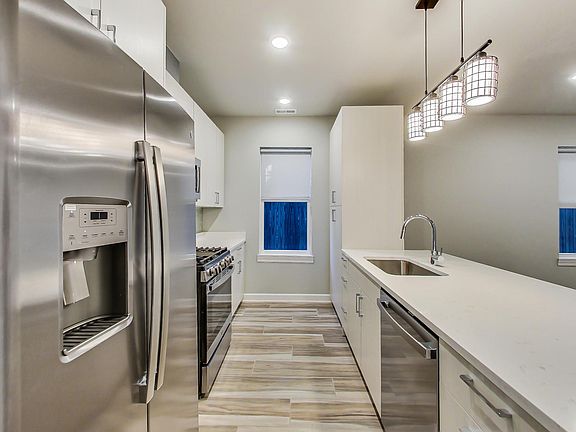 5th image of 6135 S Kimbark Ave #202