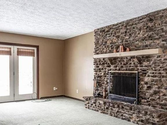 2nd image of 809 Haymount Dr