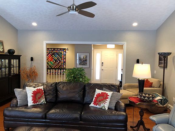 Great room to foyer.