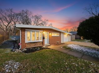 7932 W 98th Pl, Hickory Hills, IL 60457