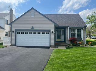 1841 Isle Royal Ln, Hanover Park, IL 60133