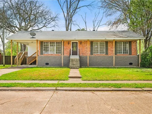 2004 Roanoke St, Alexandria, LA 71301