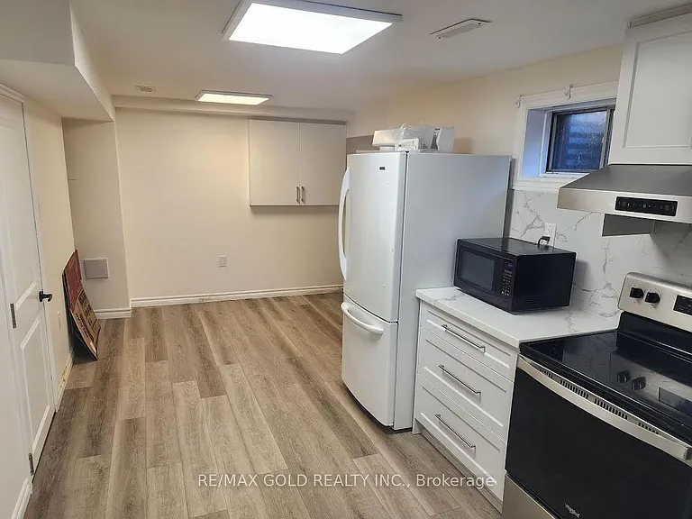 1778 Folkway Dr #LOWER LEVEL — Photo 3