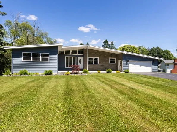 208 Scenic Dr, Horseheads, NY 14845