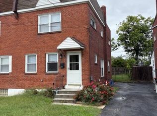 30 W Parkway Ave, Chester, PA 19013