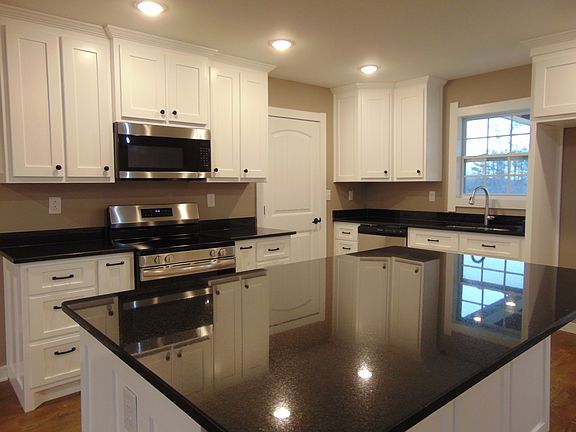 5th image of 184 Ashmore Rd