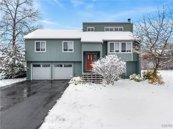 3092 Kingsbridge Ln, Baldwinsville, NY 13027