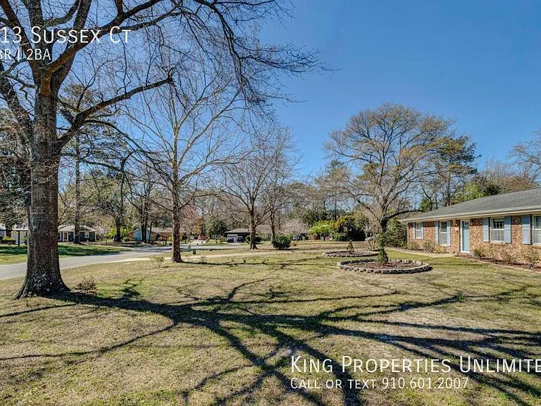 313 Sussex Ct — Photo 7