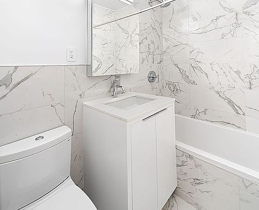 4th image of 245 E 35th St APT 8J