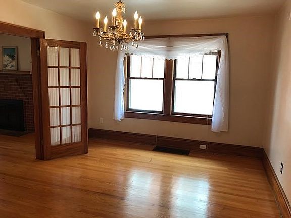 Dining Rm