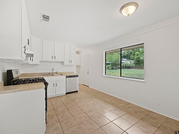 4th image of 105 Hillcreek Dr