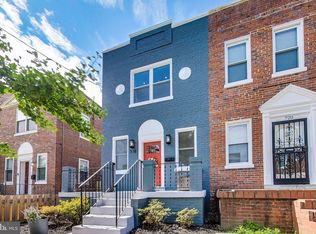 718 Roxboro Pl NW, Washington, DC 20011