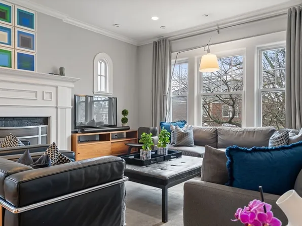 45 Lawton St #2, Brookline, MA 02446