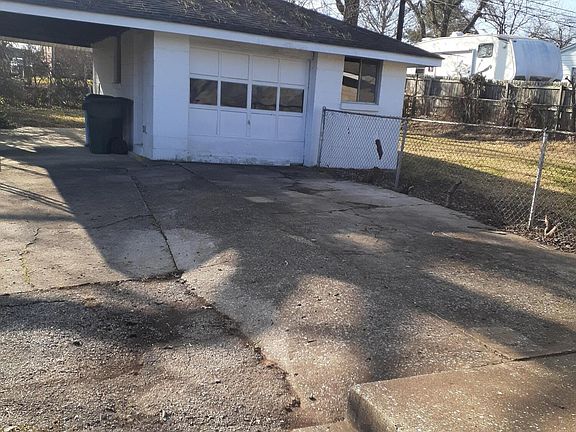 2nd image of 560 Judy Ln