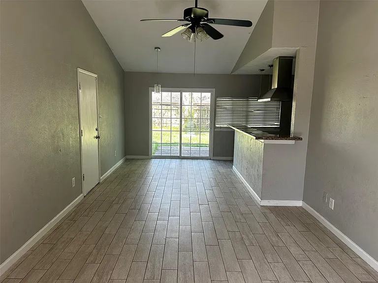 635 Jeff Davis Dr — Photo 5