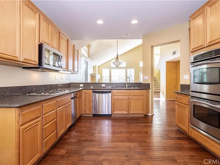 19932 Oakville Ct — Photo 6