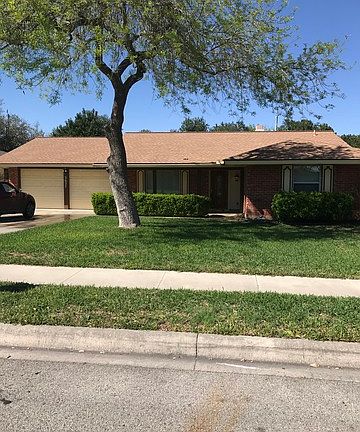 2nd image of 3635 Pinebluff Dr