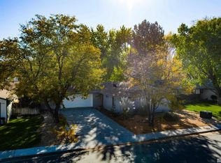2950 Bobby Dr, Reno, NV 89502