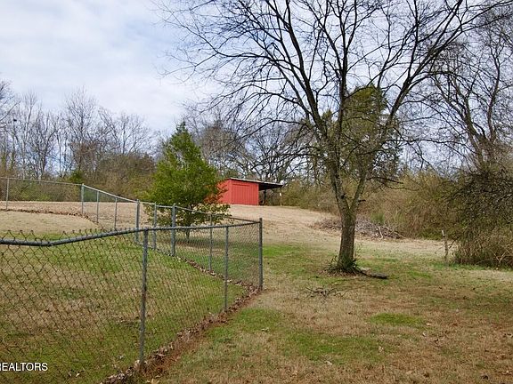 2nd image of 3425 Ridgeway Trl