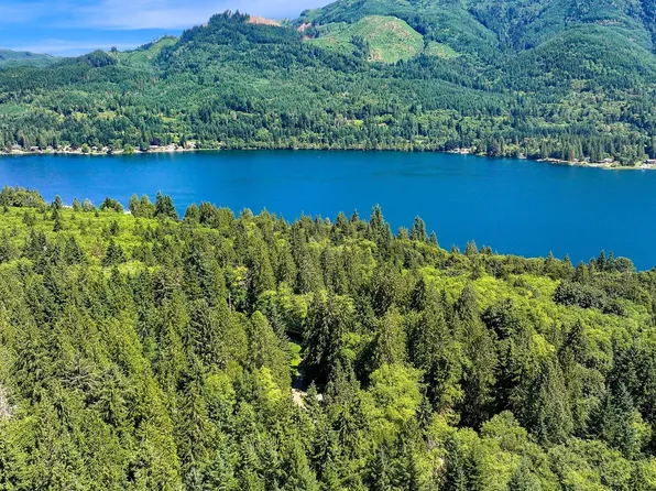 471 Summerland Rd, Bellingham, WA 98229