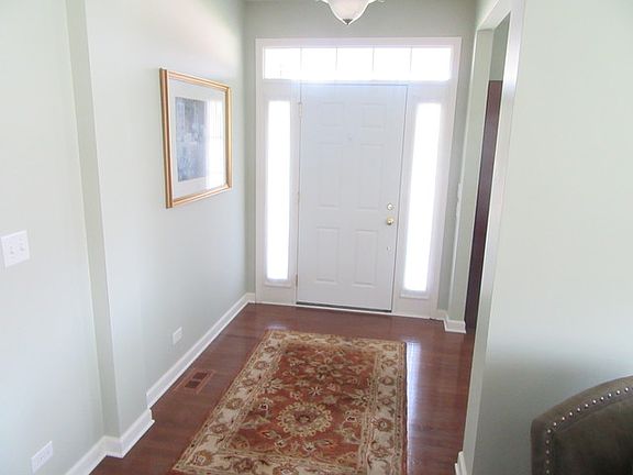 3rd image of 523 Homeview Dr