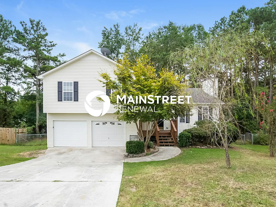 444 River Trace Dr