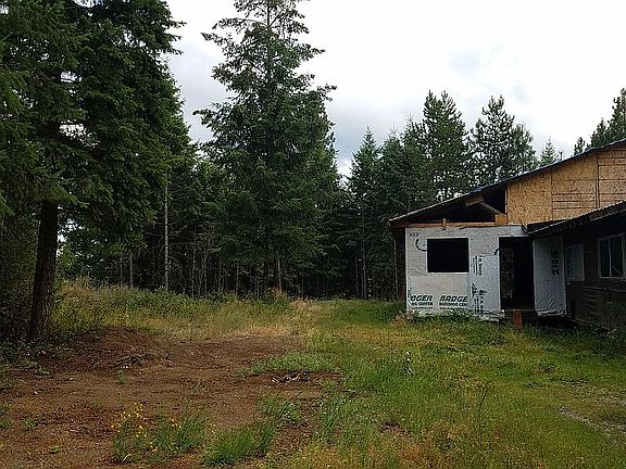 4th image of 584 Westwood Dr