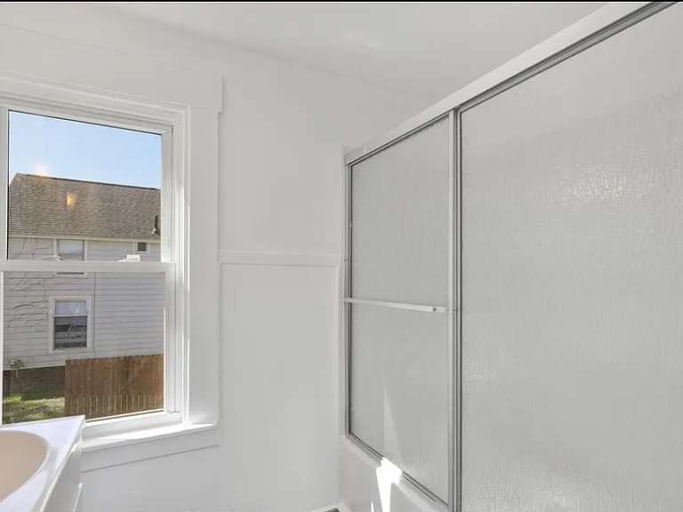 1404 Linval St — Photo 13
