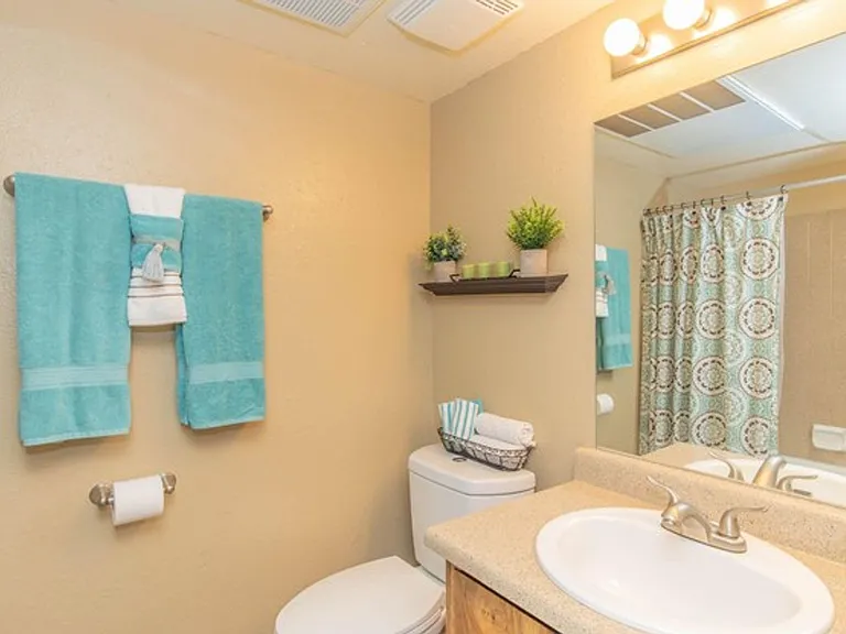 Casas Adobes Apartments — Photo 47