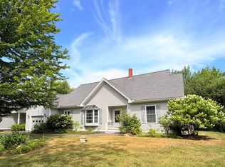 30 Schooner Dr, Rockland, ME 04841