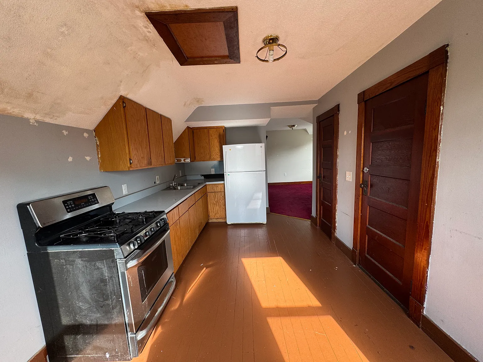 1 bed, $900 — Photo 2