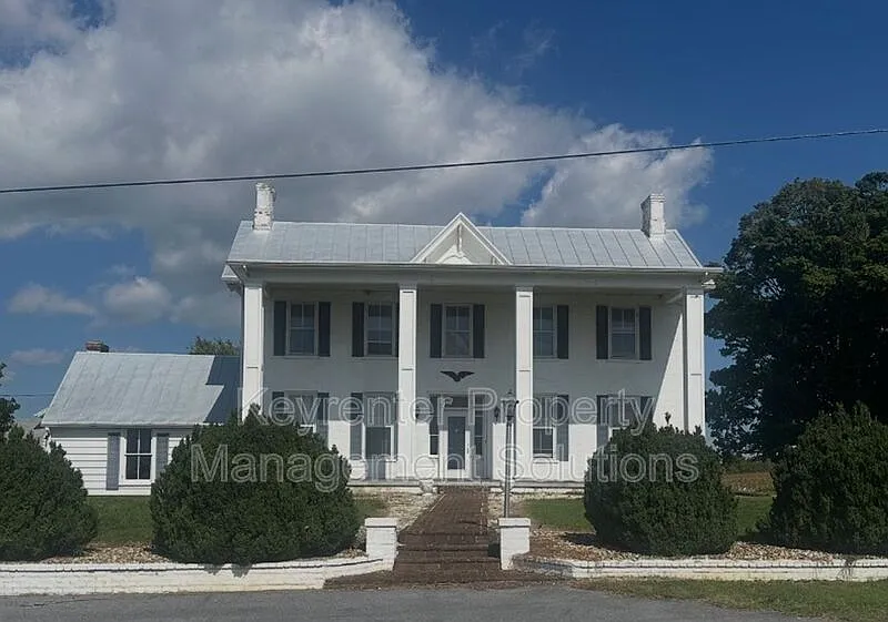 151 Tanner Ln