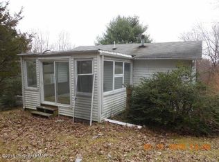 125 Jean Dr, Brodheadsville, PA 18322
