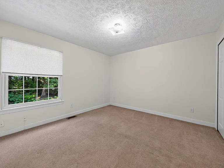 105 Trinity Woods Dr — Photo 40