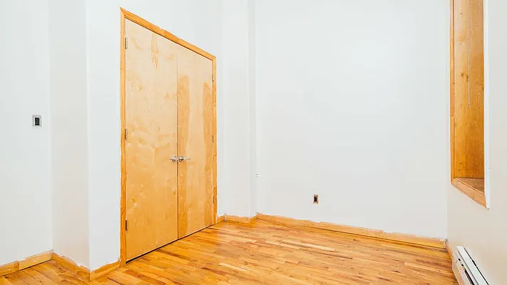 Rented by Nooklyn NYC LLC | media 32