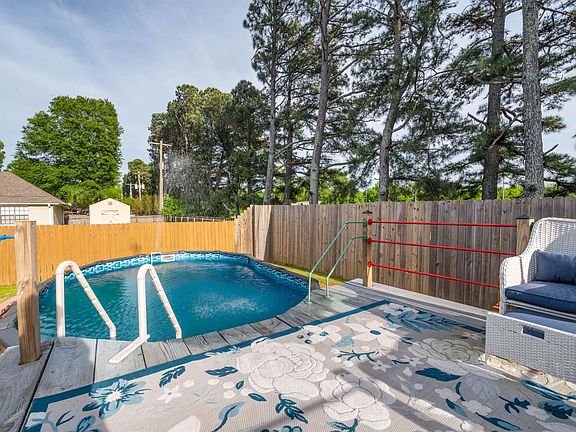 4th image of 3204 Venson Dr
