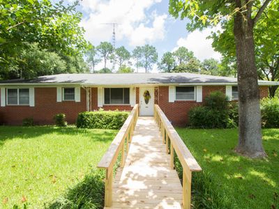 302 W 1st Ave, Crestview, FL, 32536